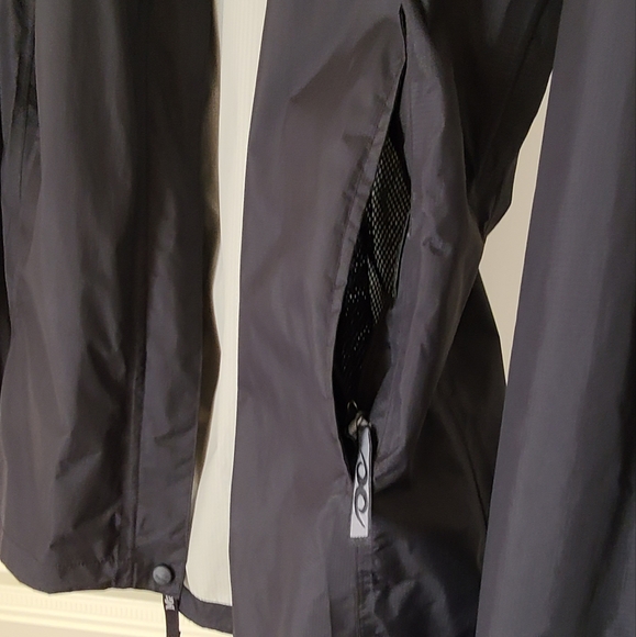 Marmot Rain jacket in black - Picture 7 of 9